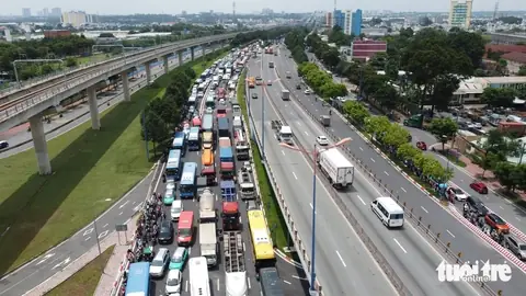 Nguyên Nhân Kẹt Xe Do Ô Tô