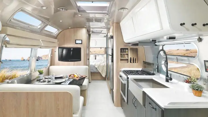 Nhà Trên Xe Ô Tô: Hướng Dẫn Toàn Tập Cải Tạo Và Sử Dụng Nhà Trên Xe Ô Tô: Hướng Dẫn Toàn Tập Cải Tạo Và Sử Dụng