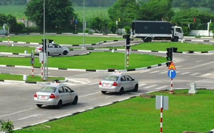 Những Tai Nạn Trong Thi Lái Xe Ô Tô B2 Những Tai Nạn Trong Thi Lái Xe Ô Tô B2