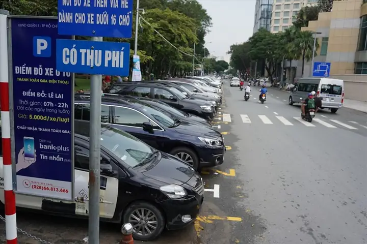 Phí Thu Bãi Đậu Xe Ô Tô Tại Tp.hcm Phí Thu Bãi Đậu Xe Ô Tô Tại Tp.hcm