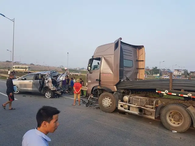 Phúc Thẩm Vụ Xe Ô Tô Lùi