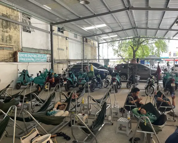 Quán Caà Phê Đâu Xe Ô Tô Quận 1