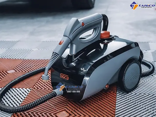 Rửa Máy Xe Ô Tô Bằng Hơi Nước