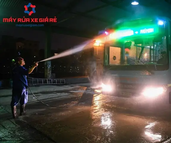 Rửa Xe Ô Tô Đêm Rửa Xe Ô Tô Đêm