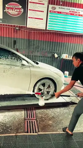 Rửa Xe Ô Tô Khu Vực Đường Hoàng Ngân