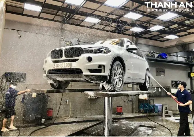 Rửa Xe Ô Tô Quận 5: Hướng Dẫn Chi Tiết Để Chọn Dịch Vụ Uy Tín & Chuyên Nghiệp Rửa Xe Ô Tô Quận 5: Hướng Dẫn Chi Tiết Để Chọn Dịch Vụ Uy Tín & Chuyên Nghiệp