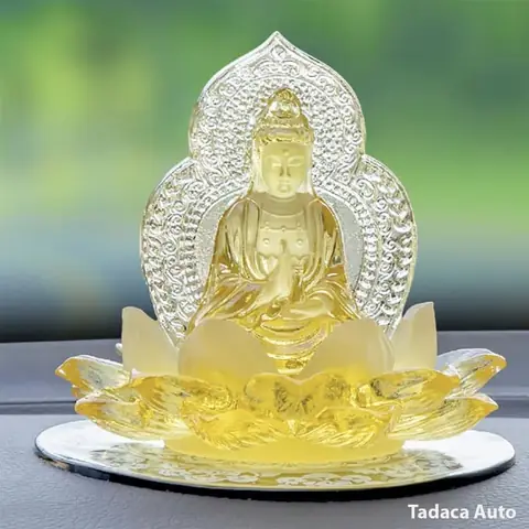Rước Tượng Phật Để Trên Xe Ô Tô Rước Tượng Phật Để Trên Xe Ô Tô