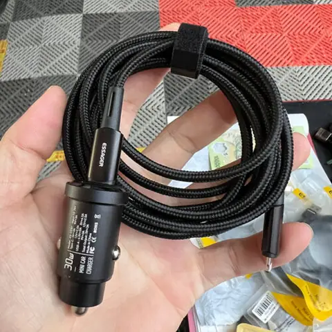 Sạc Iphone Trên Xe Ô Tô Sạc Iphone Trên Xe Ô Tô