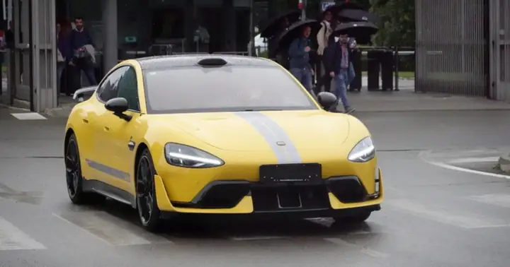 Ferrari Nghiên Cứu Xiaomi Su7 Ultra: Chiến Lược Xe Điện Mới? Ferrari Nghiên Cứu Xiaomi Su7 Ultra: Chiến Lược Xe Điện Mới?