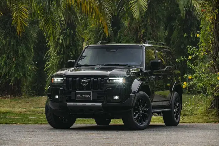 So Sánh Xe Ô Tô 7 Chỗ: Toyota Land Cruiser Prado Vs Land Rover - Đâu Là Lựa Chọn Tối Ưu? So Sánh Xe Ô Tô 7 Chỗ: Toyota Land Cruiser Prado Vs Land Rover - Đâu Là Lựa Chọn Tối Ưu?