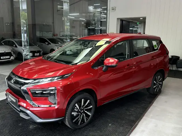 So Sánh Xe Ô Tô Suzuki Ciat Với Mitsubi