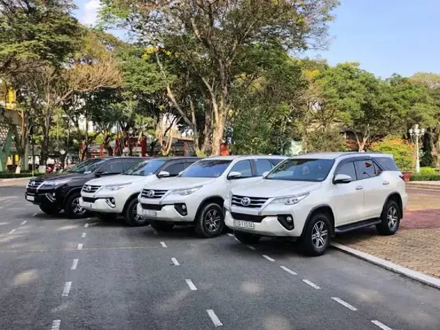 Hướng Dẫn Thuê Xe Ô Tô Đà Lạt 2026: Từ A-z Cho Du Khách Tự Lái Hướng Dẫn Thuê Xe Ô Tô Đà Lạt 2026: Từ A-z Cho Du Khách Tự Lái