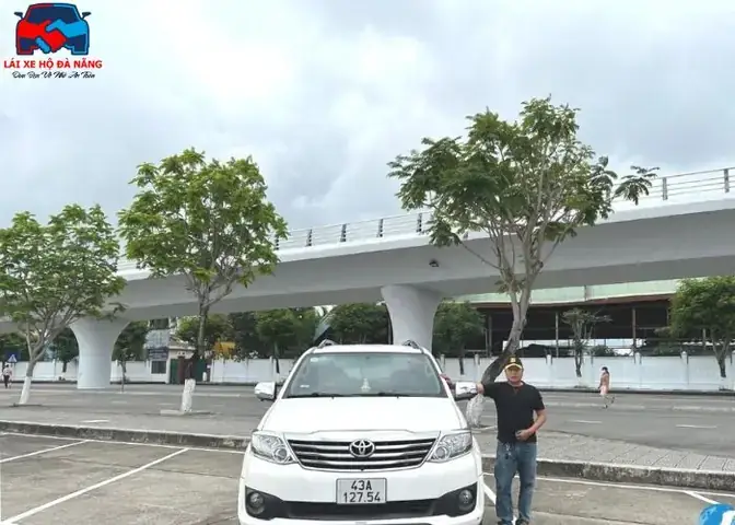Thuê Xe Ô Tô Từ Đà Nẵng Đi Huế: Hướng Dẫn Chi Tiết Từ A Đến Z