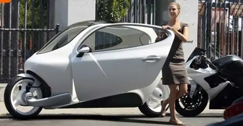 Lit Motors C1: Xe Ô Tô 2 Bánh Tự Cân Bằng Công Nghệ Độc Đáo