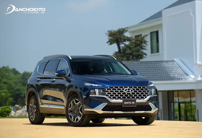 Xe Ô Tô 5 Chỗ Tiết Kiệm Nhiên Liệu: Top 5 Lựa Chọn Tối Ưu Xe Ô Tô 5 Chỗ Tiết Kiệm Nhiên Liệu: Top 5 Lựa Chọn Tối Ưu