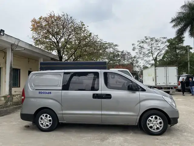 Đánh Giá Chi Tiết 5 Mẫu Xe 9 Chỗ Giá Rẻ Bán Chạy Nhất Hiện Nay Đánh Giá Chi Tiết 5 Mẫu Xe 9 Chỗ Giá Rẻ Bán Chạy Nhất Hiện Nay