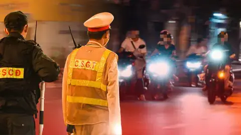 Xe Ô Tô Bị Sáng Đèn Sau: Nguyên Nhân Và Cách Khắc Phục Từ A-z Xe Ô Tô Bị Sáng Đèn Sau: Nguyên Nhân Và Cách Khắc Phục Từ A-z