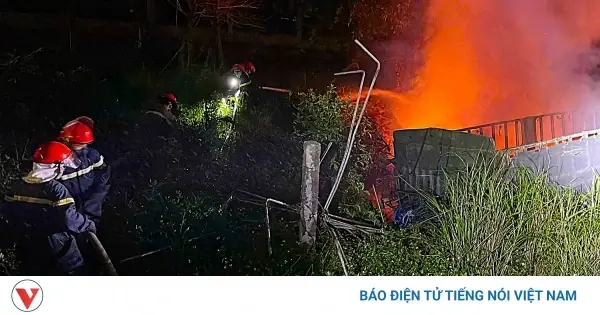 Cháy Xe Ô Tô: Nguyên Nhân & Cách Xử Lý Khẩn Cấp