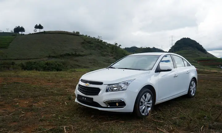 Đánh Giá Chi Tiết Chevrolet Cruze Ls 2015: Xem Trước Trước Khi Mua!