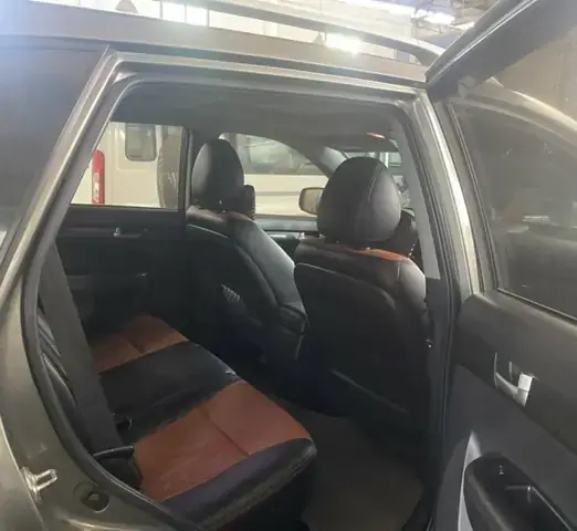 Xe Ô Tô Cũ 2 Cầu: Hướng Dẫn Toàn Diện Từ A Đến Z Cho Người Mua Xe Ô Tô Cũ 2 Cầu: Hướng Dẫn Toàn Diện Từ A Đến Z Cho Người Mua