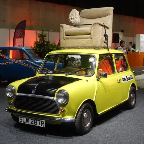 Xe Ô Tô Của Mr Bean: Chiếc Mini Cooper Nhỏ Nhắn Và Những Chuyến Phiêu Lưu Đáng Nhớ