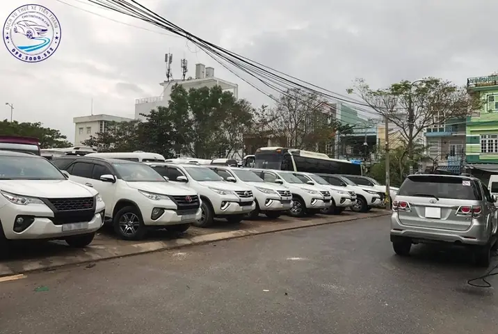 Hướng Dẫn Chi Tiết Cách Thuê Xe Ô Tô Đi Dã Ngoại An Toàn & Tiết Kiệm