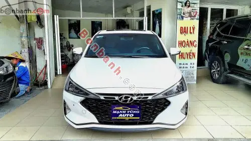 Đánh Giá Chi Tiết Hyundai Elantra Sport 1.6 At 2026: Xe Lướt 3 Vạn Km Có Thực Sự "hời"? Đánh Giá Chi Tiết Hyundai Elantra Sport 1.6 At 2026: Xe Lướt 3 Vạn Km Có Thực Sự "hời"?