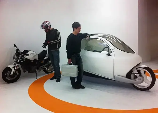 Xe Ô Tô Hai Bánh Lit Motors C1: Đột Phá Công Nghệ Cho Giao Thông Đô Thị Tương Lai