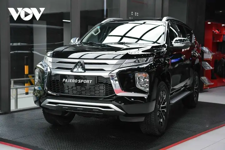 Đánh Giá Chi Tiết Mitsubishi Pajero Sport 7 Chỗ Máy Dầu: Phân Tích Kỹ Thuật & So Sánh Thực Tế Đánh Giá Chi Tiết Mitsubishi Pajero Sport 7 Chỗ Máy Dầu: Phân Tích Kỹ Thuật & So Sánh Thực Tế