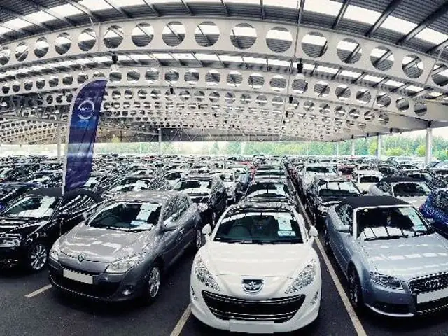 Giảm Thuế Xe Nhập Khẩu Châu Âu: Cơ Hội Mua Xe Cao Cấp Giá Tốt Nhất Giảm Thuế Xe Nhập Khẩu Châu Âu: Cơ Hội Mua Xe Cao Cấp Giá Tốt Nhất
