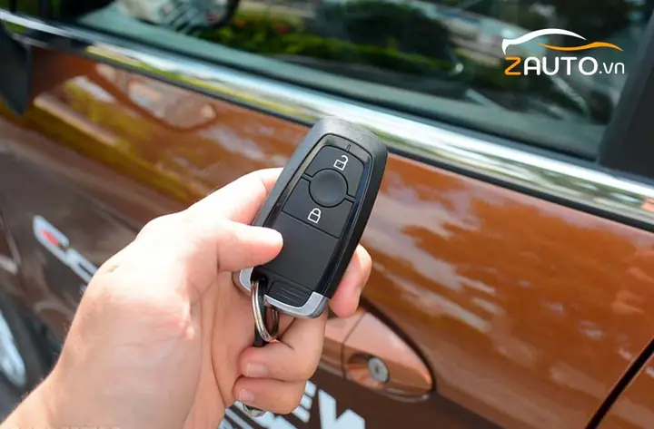 Xe Ô Tô Tự Khóa Cửa Xe Ô Tô Tự Khóa Cửa