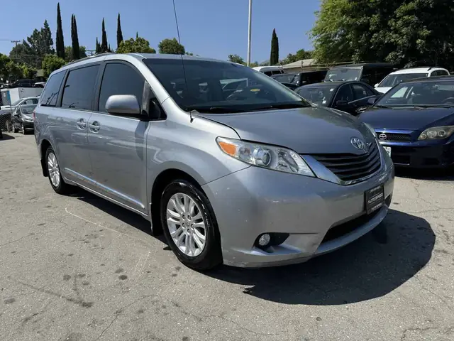 2013 Toyota Sienna