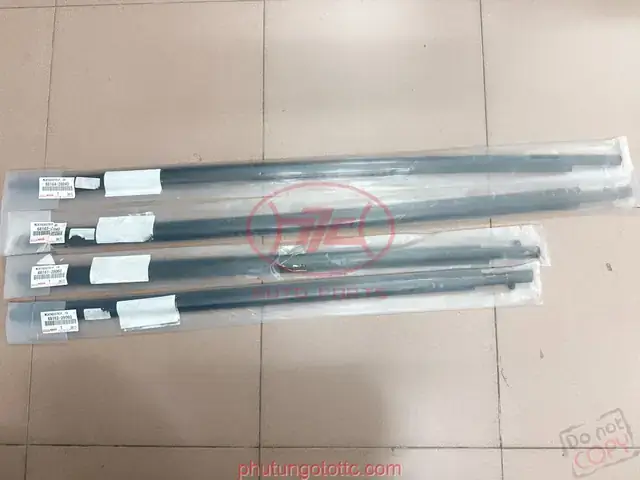 6816228060 Toyota