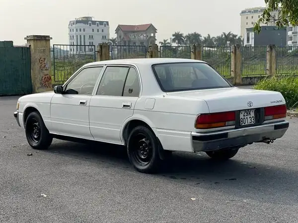 Ban Toyota Crown