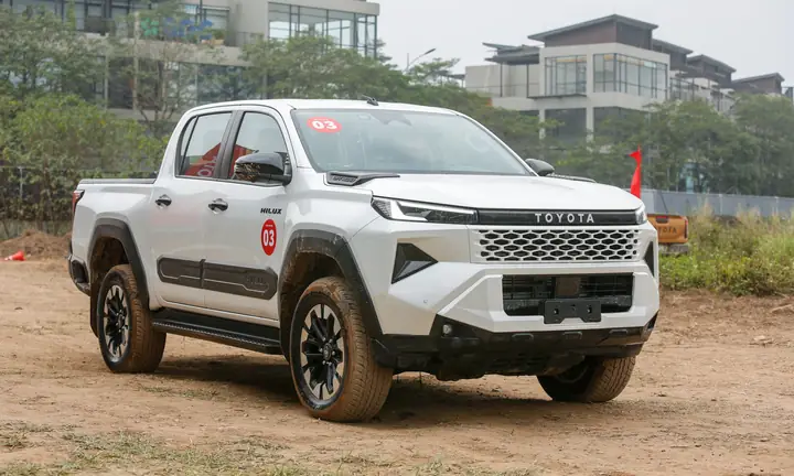 Ban Toyota Hilux Ban Toyota Hilux