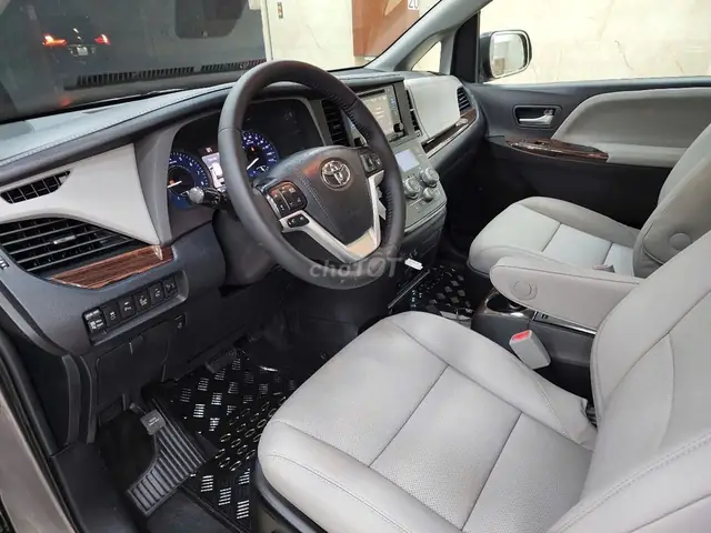 Bisque Interior Toyota