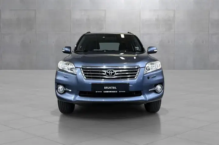 Bruktbil Toyota Bruktbil Toyota