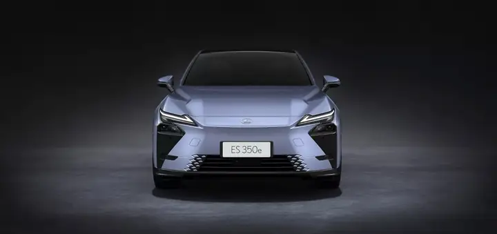 Es Toyota