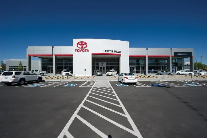 Lhm Toyota