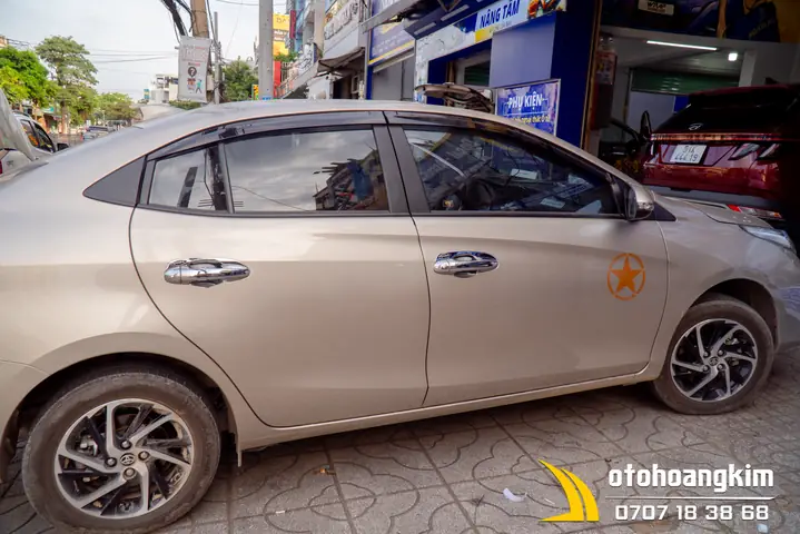 Mua Toyota Vios