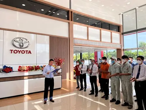 Nhân Viên Toyota