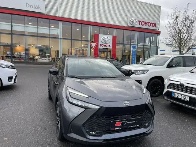 Prodejci Toyota