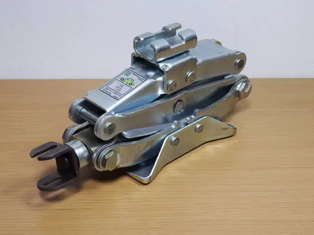 Toyota 09111-12070 Toyota 09111-12070