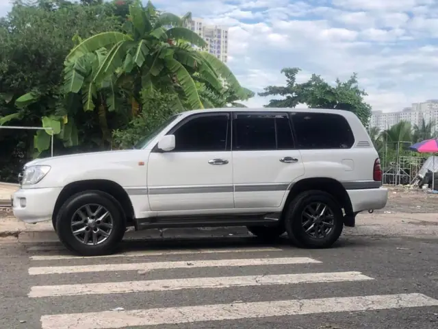 Toyota 100