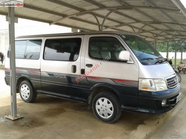Toyota 12 Chỗ