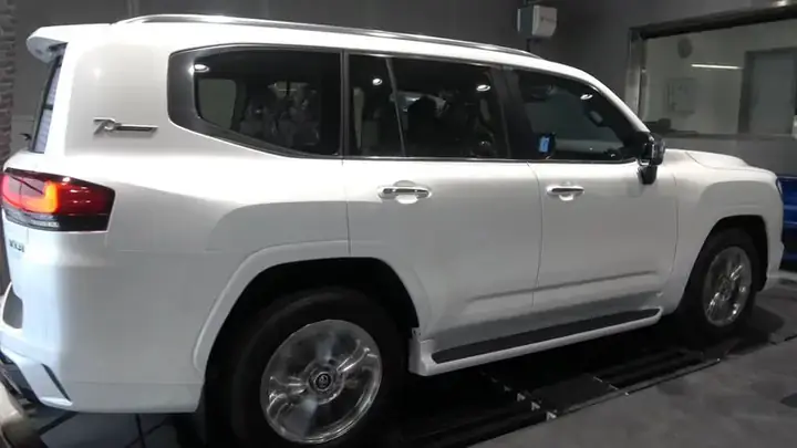 Toyota 370j