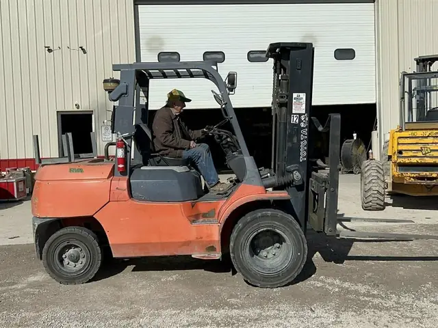 Toyota 7fdu45