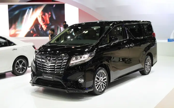 Toyota Alphard 2015