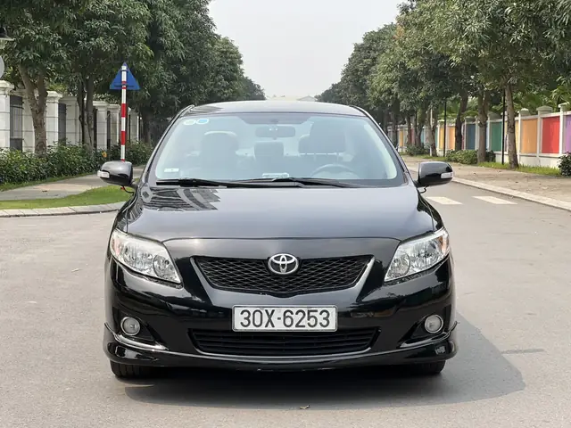 Toyota Altis 2010
