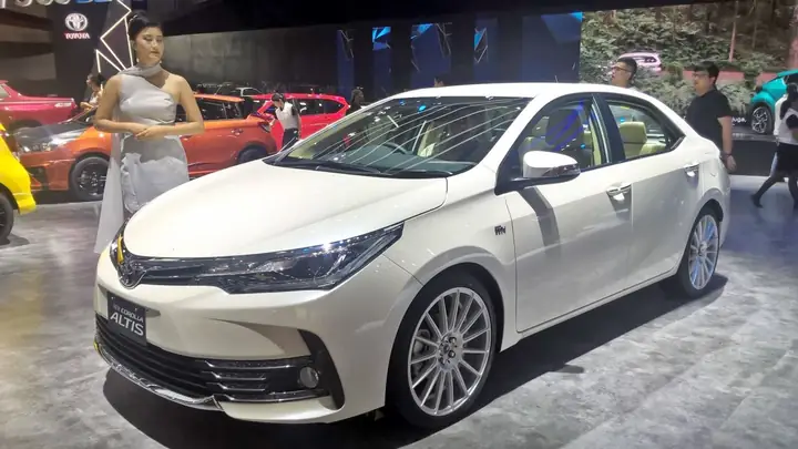 Toyota Altis 2017